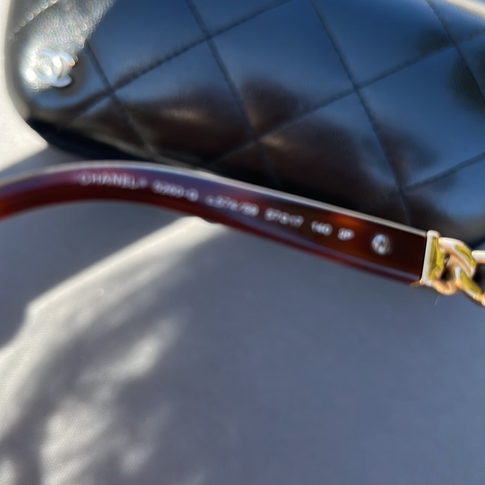 Chanel made in Italy beautiful sunglasses - Picture 6 of 9